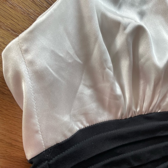 Maggie London Halter, Backless Dress - Picture 4 of 12